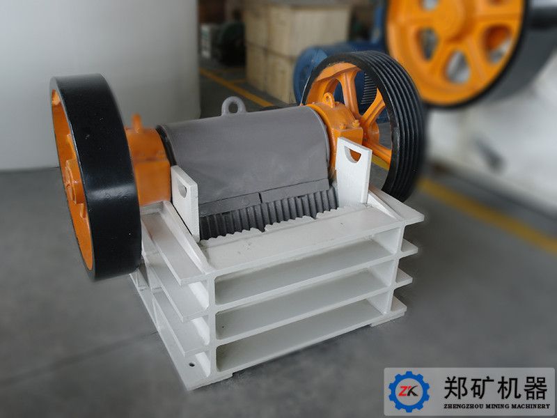 PE、PEX 系列顎式破碎機(jī)2.jpg