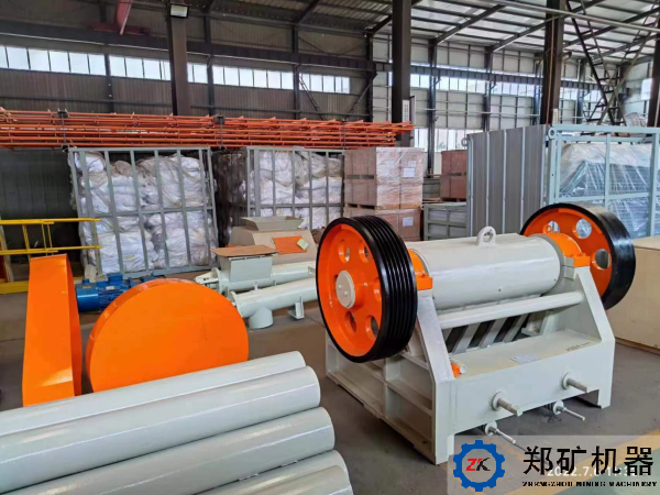 新疆鼎博環(huán)?？萍加邢薰倦姀S爐渣破碎項(xiàng)目！